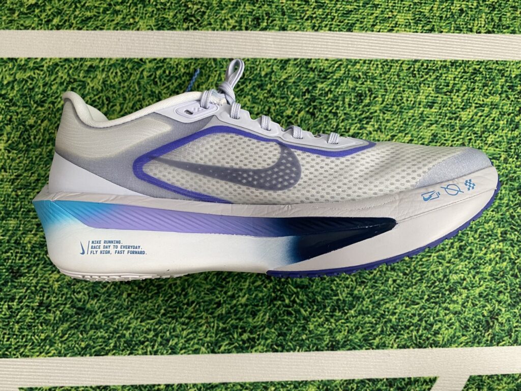 ズームフライ6側面