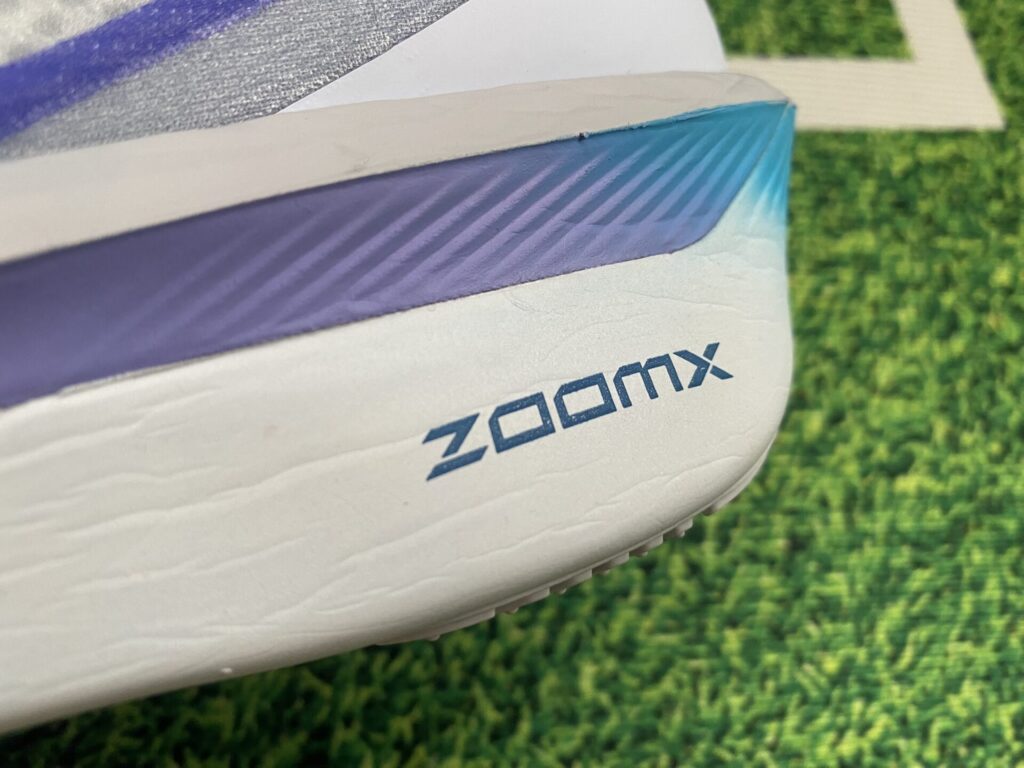 ズームフライ6ZoomX