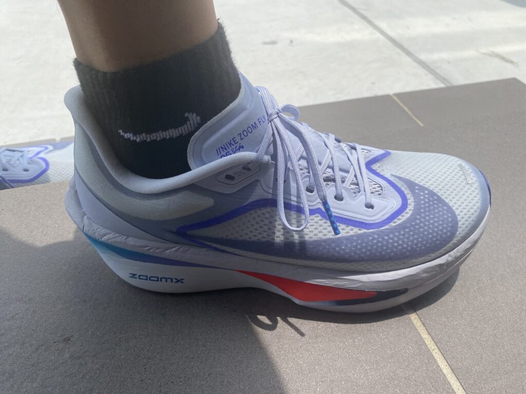 ズームフライ6履いている写真